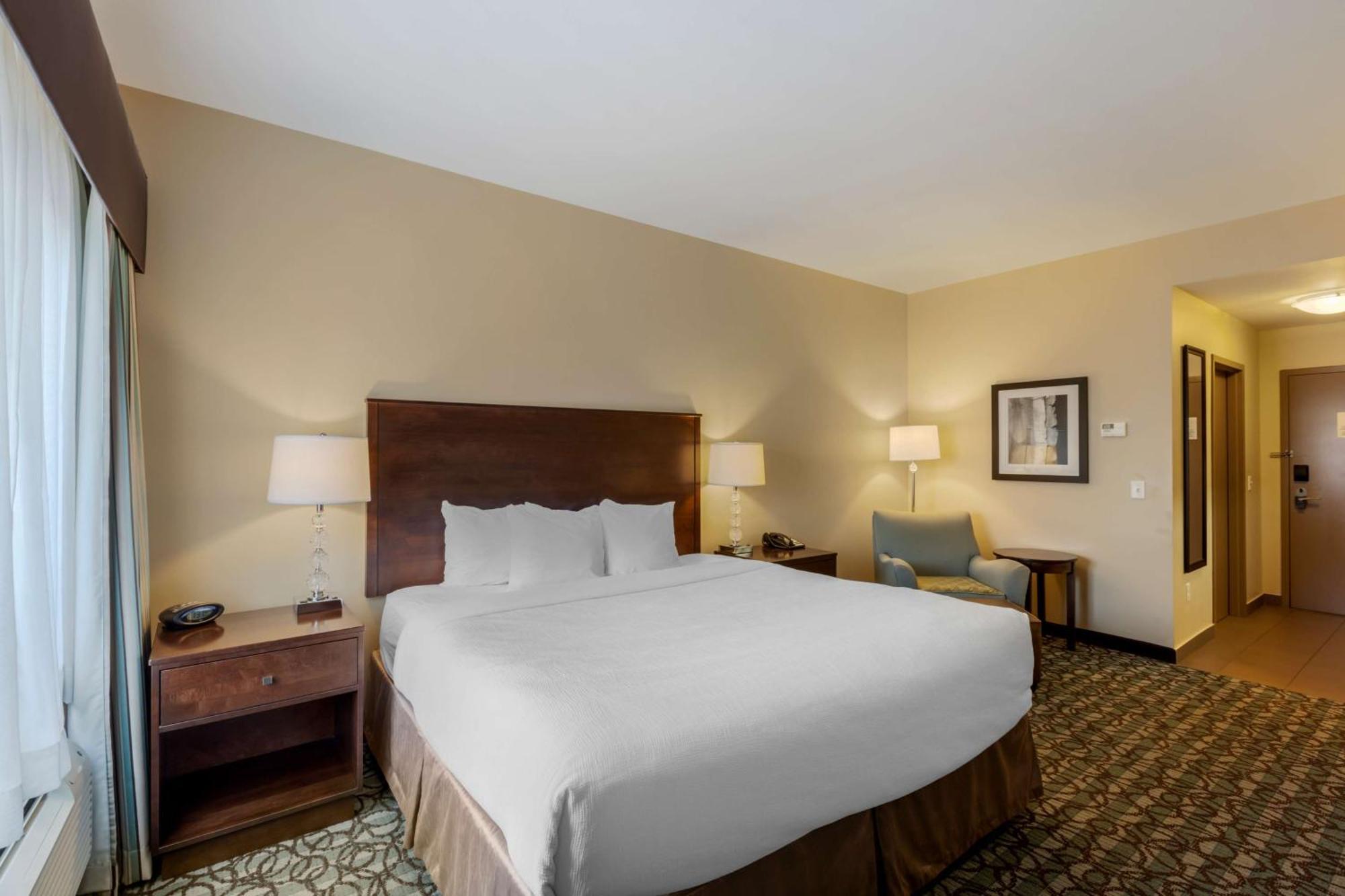 Best Western Plus Walkerton Hotel & Conference Centre Bagian luar foto