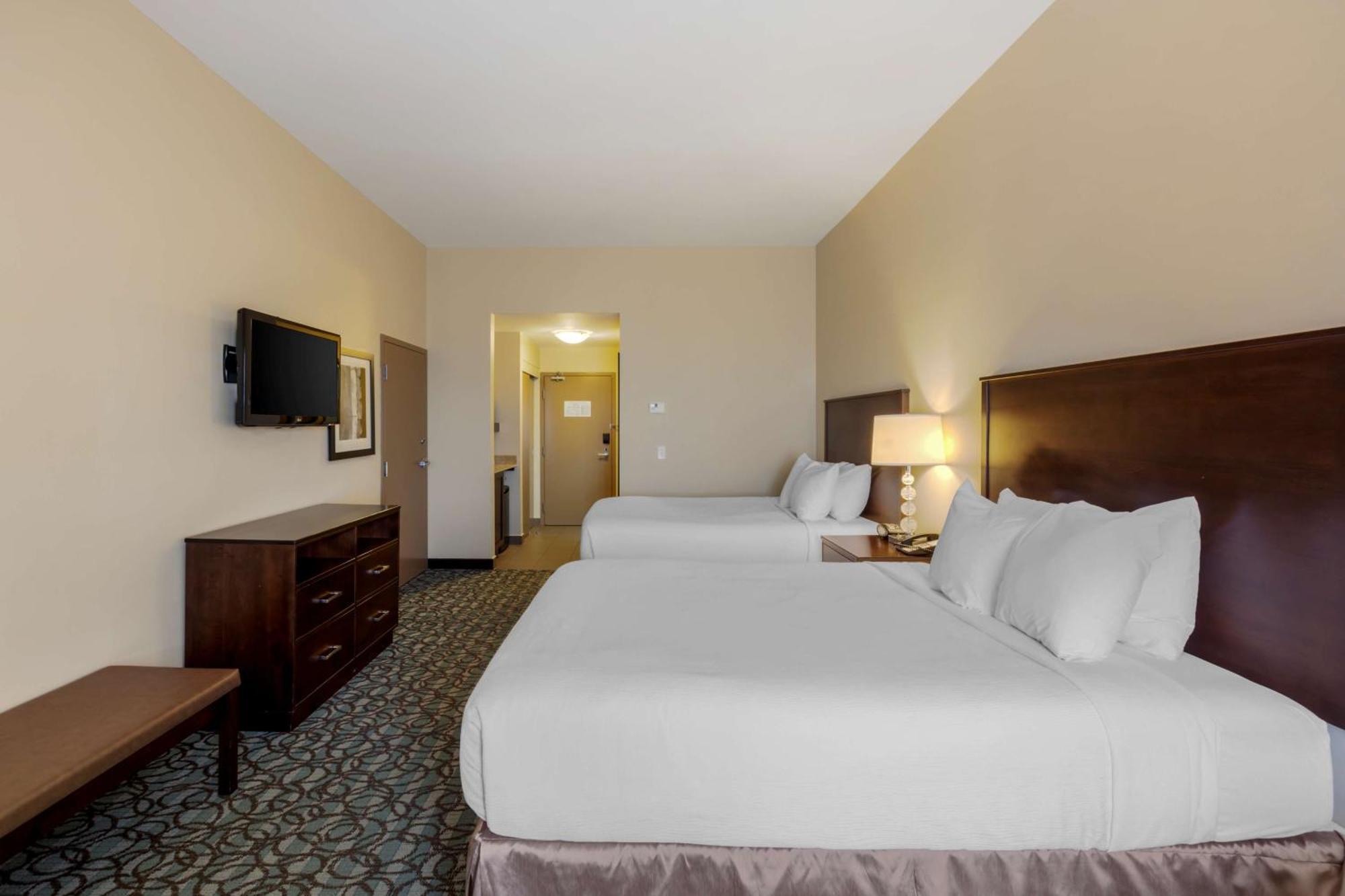 Best Western Plus Walkerton Hotel & Conference Centre Bagian luar foto